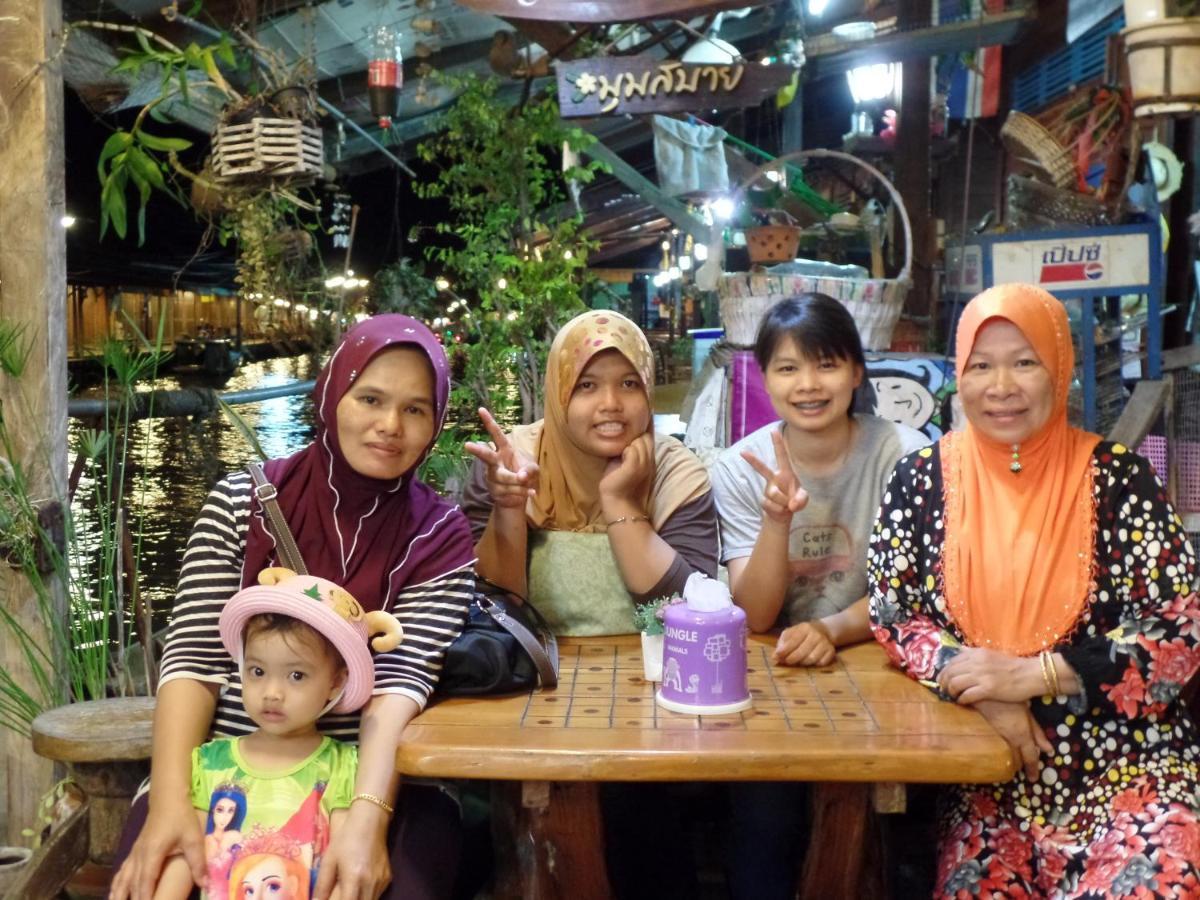 Ban Mae Arom Appartement Amphawa Buitenkant foto