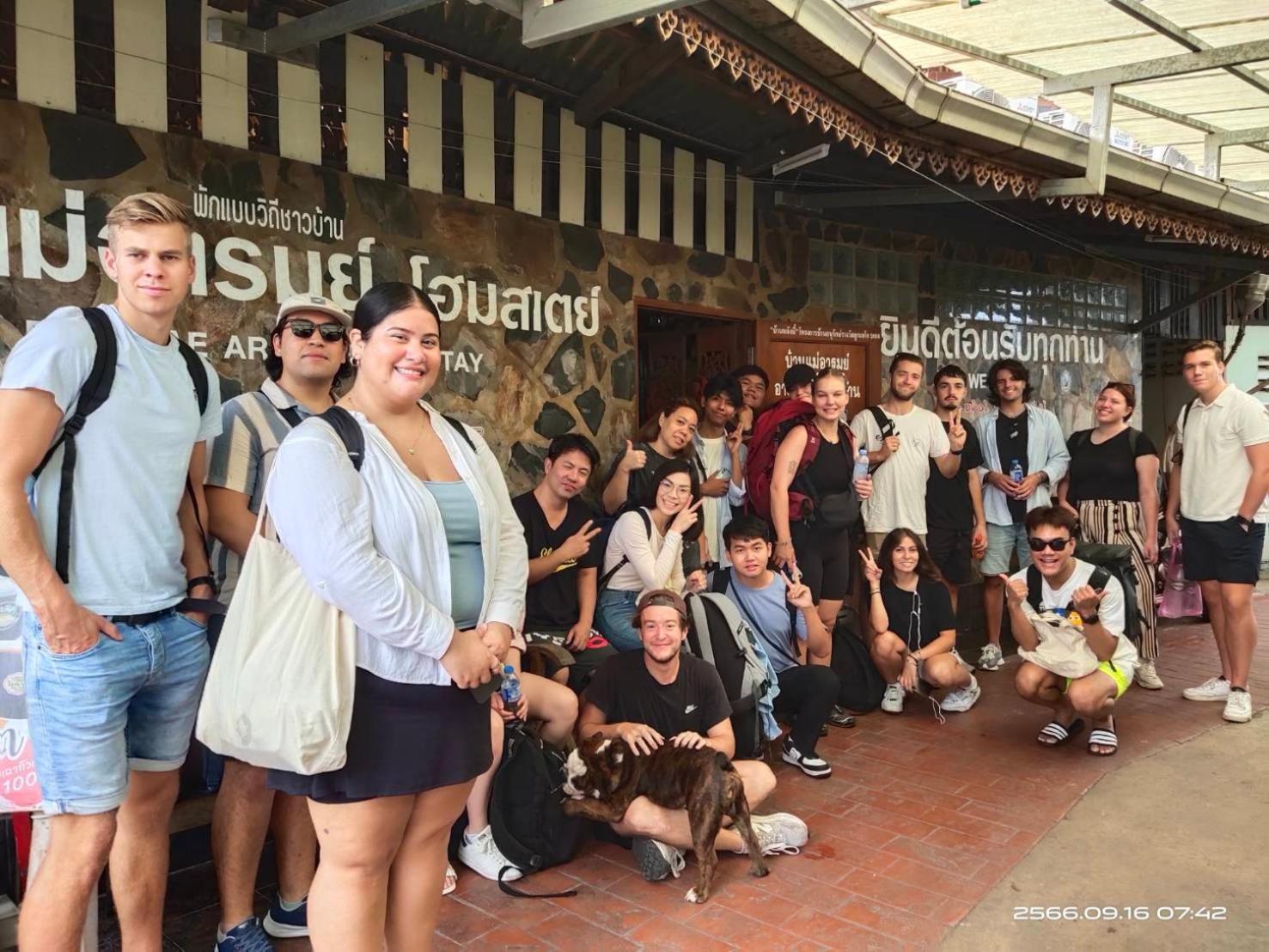 Ban Mae Arom Appartement Amphawa Buitenkant foto