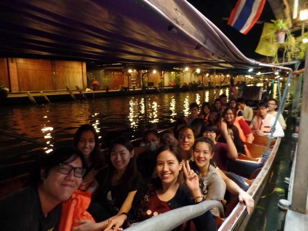 Ban Mae Arom Appartement Amphawa Buitenkant foto