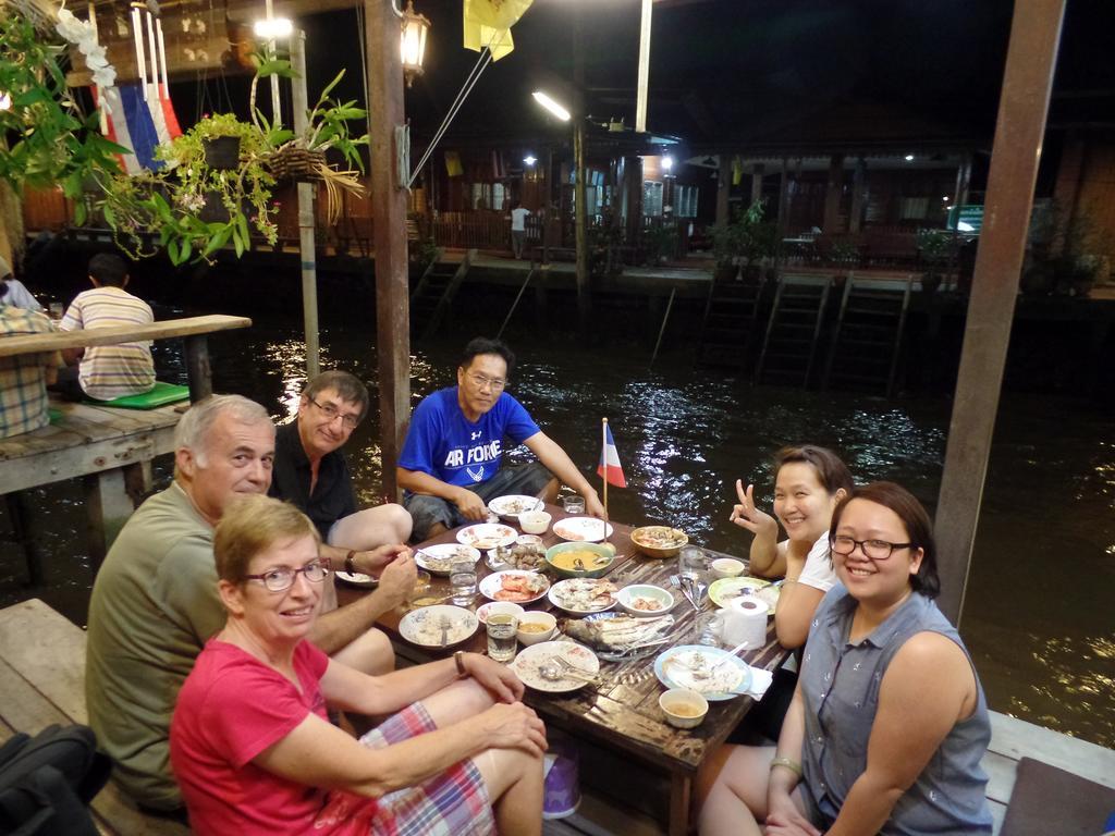 Ban Mae Arom Appartement Amphawa Buitenkant foto