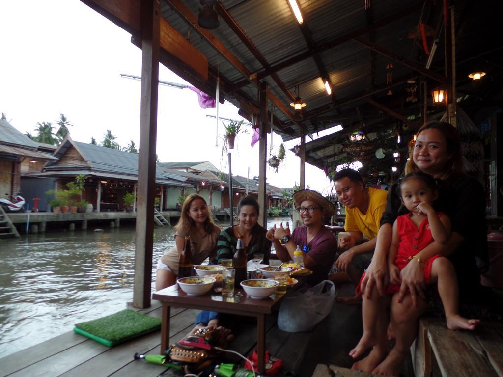Ban Mae Arom Appartement Amphawa Buitenkant foto