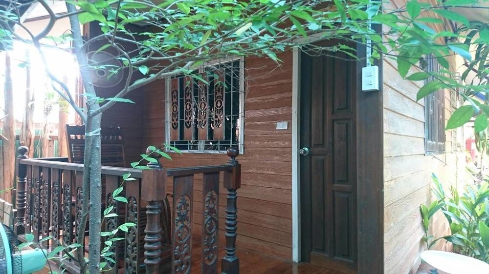 Ban Mae Arom Appartement Amphawa Buitenkant foto