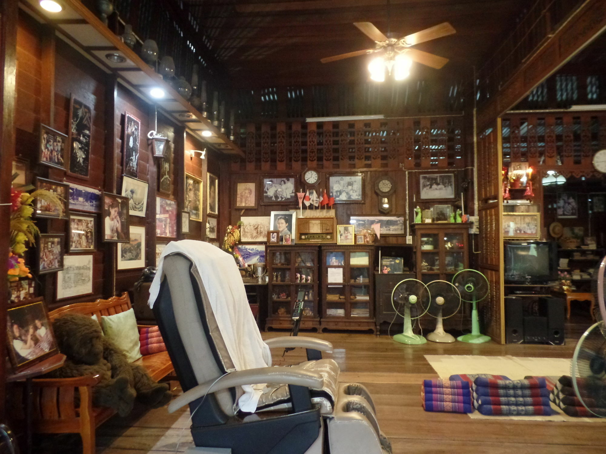 Ban Mae Arom Appartement Amphawa Buitenkant foto