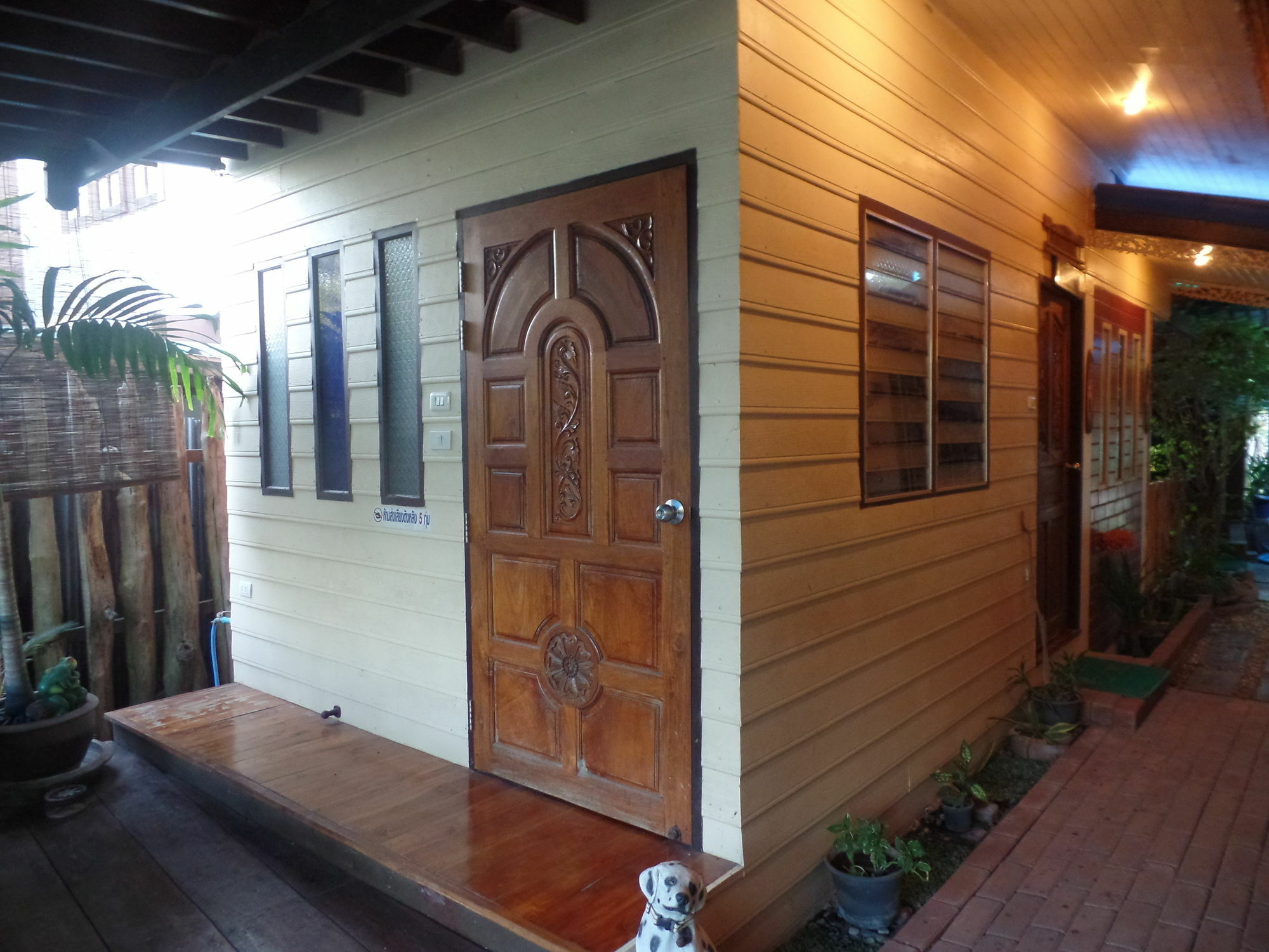 Ban Mae Arom Appartement Amphawa Buitenkant foto