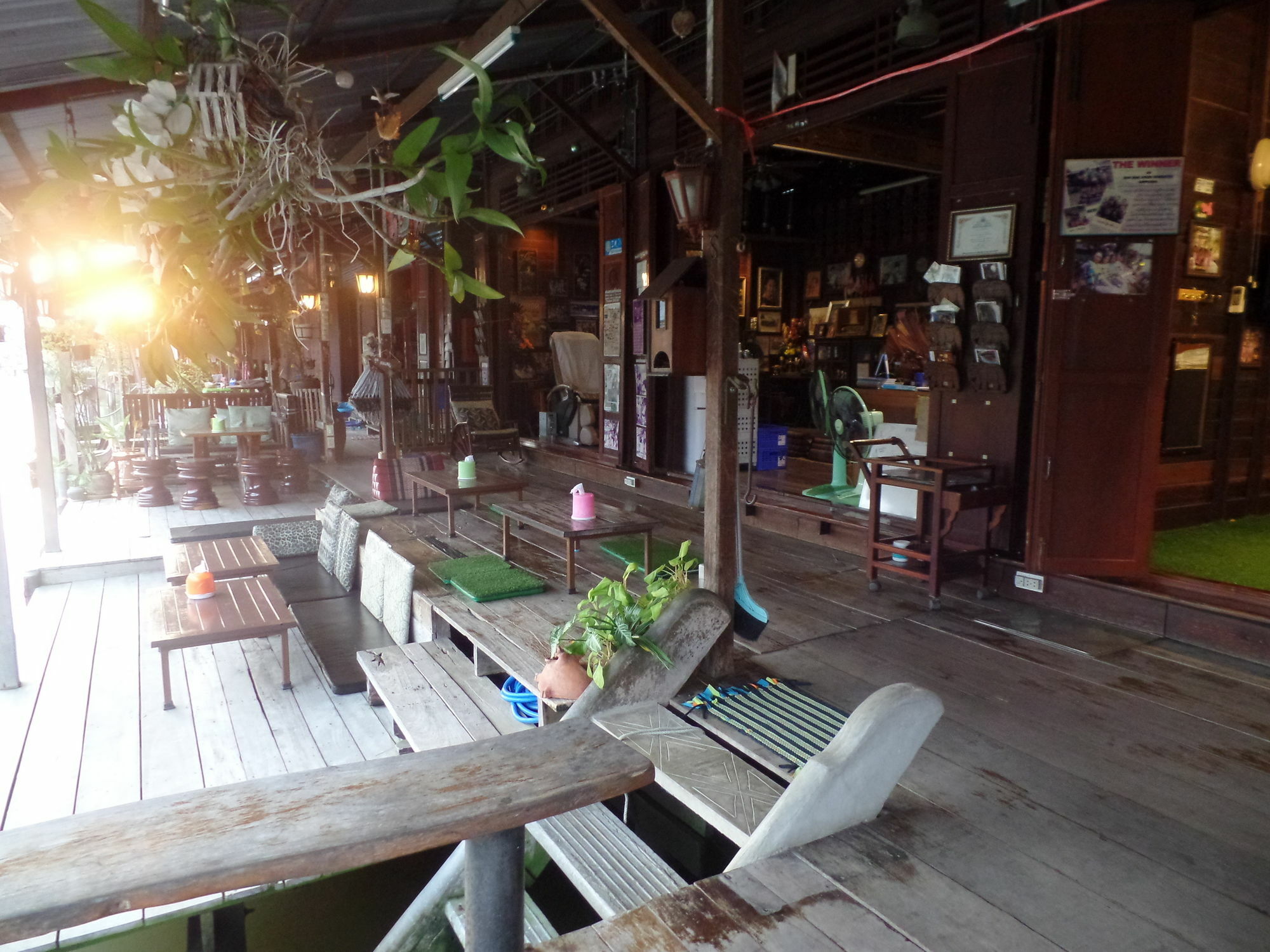 Ban Mae Arom Appartement Amphawa Buitenkant foto